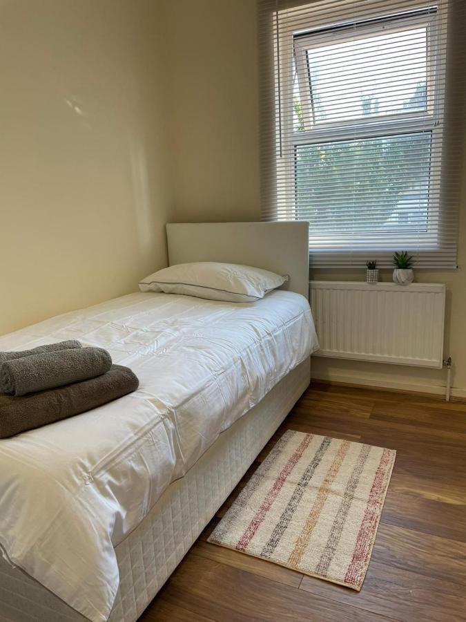 Single And Doubles Rooms Close To Central ロンドン エクステリア 写真